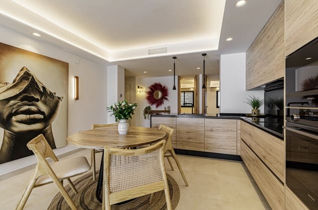 3 soveværelse Lejlighed til salg i Nueva Andalucia, Marbella med swimmingpool garage - € 750.000 (Ref: 9100695)