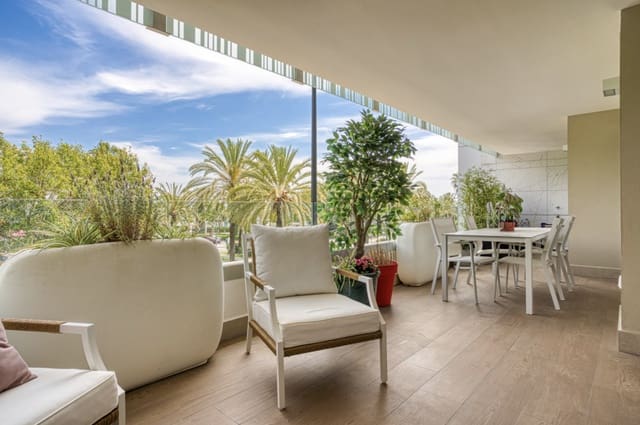 3 soveværelse Lejlighed til salg i San Pedro de Alcantara, Marbella med swimmingpool garage - € 795.000 (Ref: 9108634)