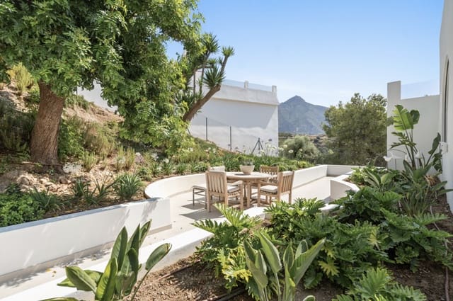 Chalet de 5 habitaciones en Nueva Andalucia, Marbella en venta con piscina garaje - 4.950.000 € (Ref: 9108636)