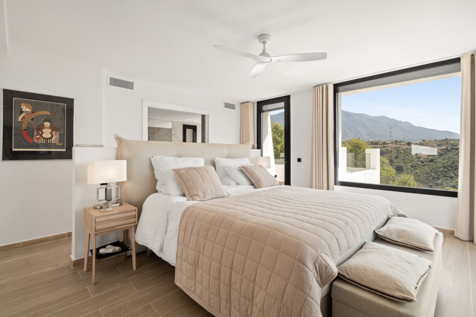 Chalet de 5 habitaciones en Nueva Andalucia en venta con piscina garaje - 4.950.000 € (Ref: 9108636)