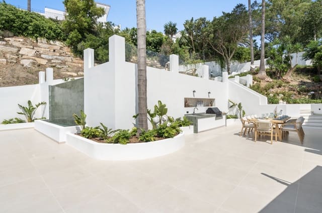 5 soveværelse Villa til salg i Nueva Andalucia, Marbella med swimmingpool garage - € 4.950.000 (Ref: 9108636)
