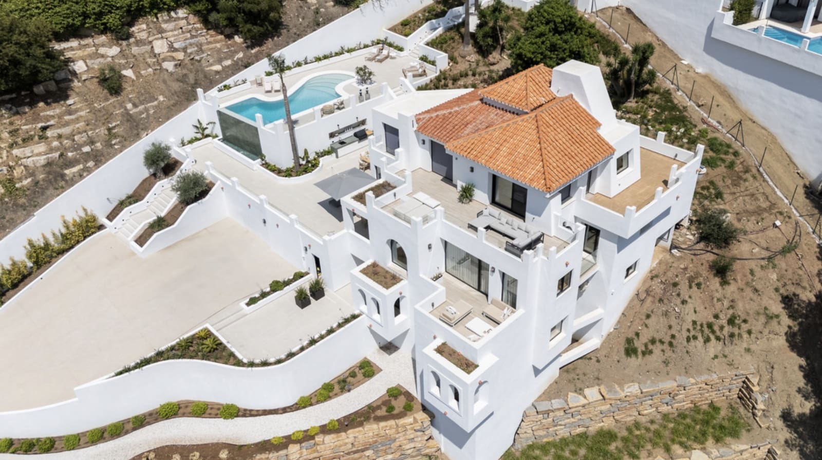 5 camera da letto Villa in vendita in Nueva Andalucia con piscina garage - 4.950.000 € (Rif: 9108636)