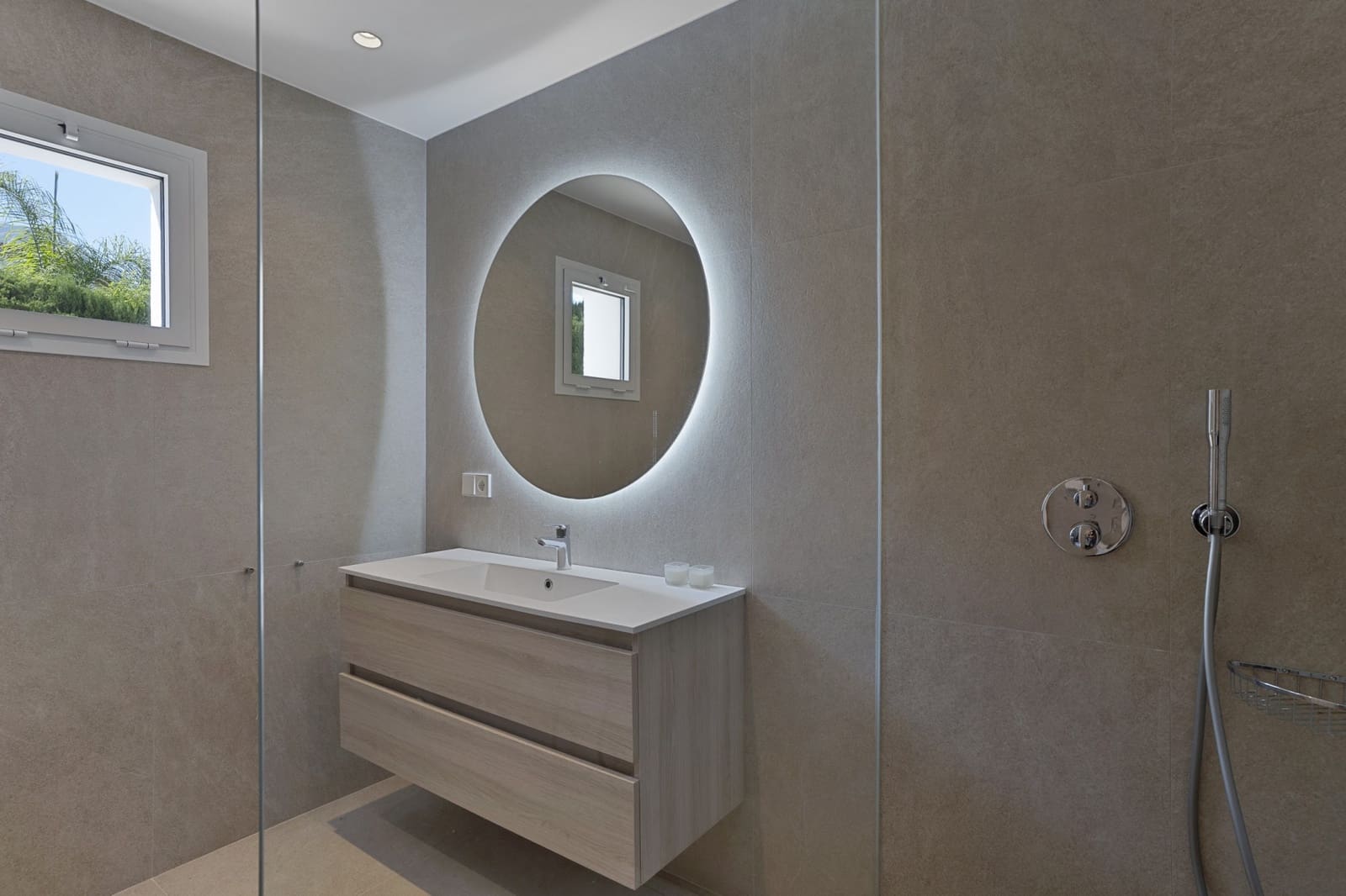 3 sovrum Hus till salu i Marbella med pool garage - 1 995 000 € (Ref: 9114085)