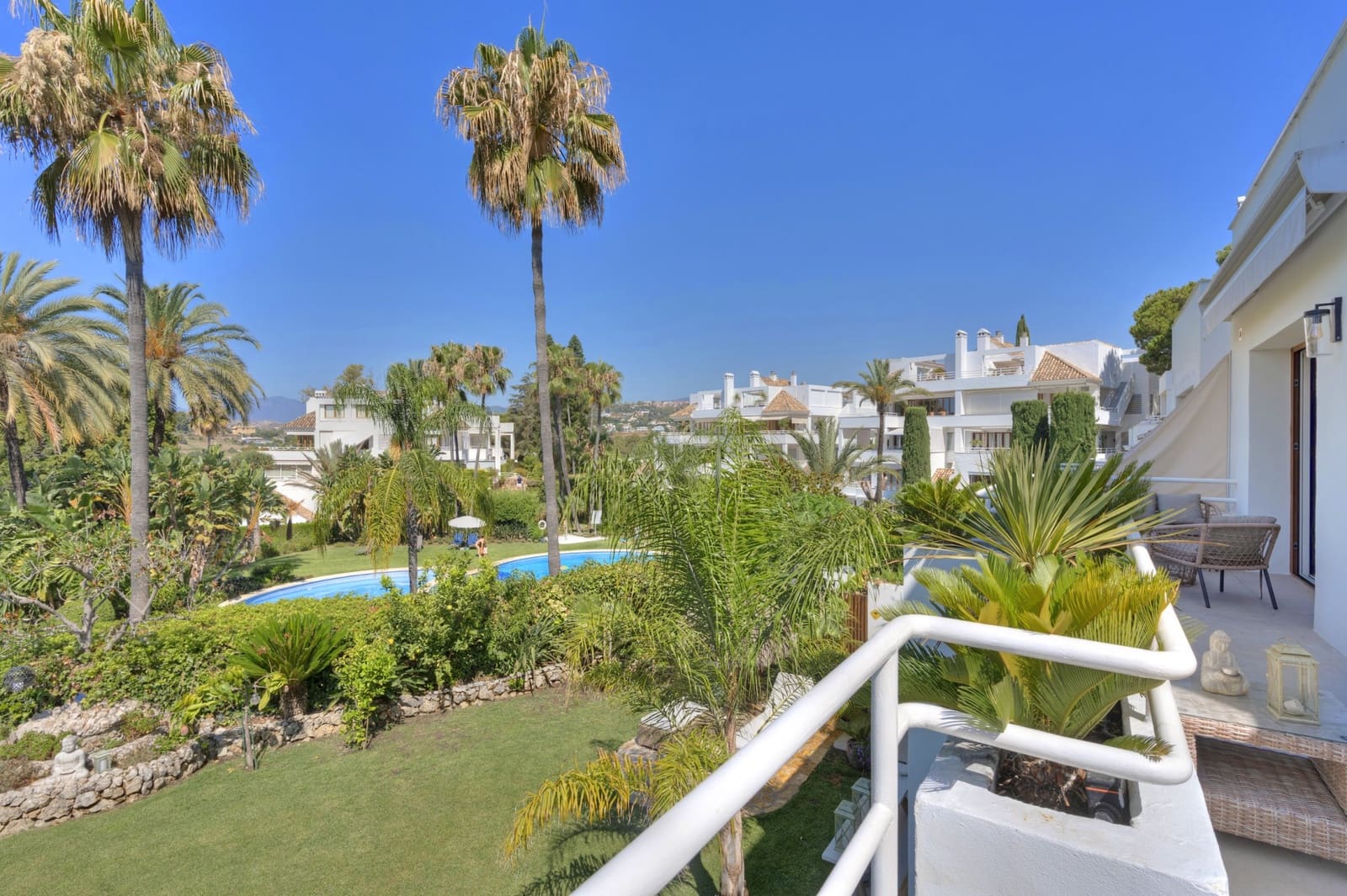 3 sovrum Hus till salu i Marbella med pool garage - 1 995 000 € (Ref: 9114085)