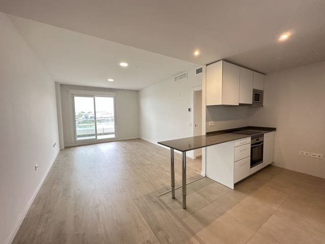 2 soverom Leilighet til salgs i Nueva Andalucia, Marbella med svømmebasseng garasje - € 365 000 (Ref: 9116053)