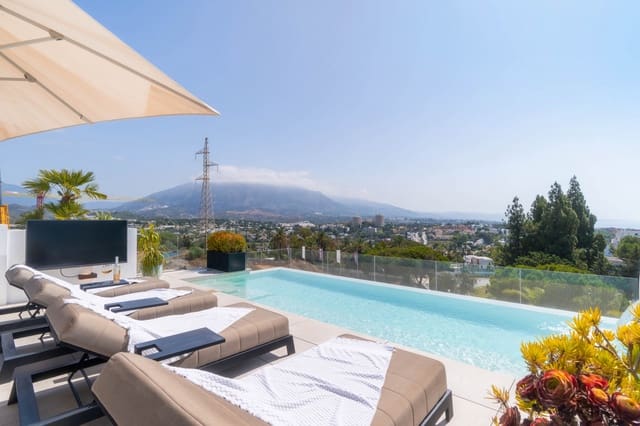 3 soverom Villa til salgs i Nueva Andalucía Centro, Marbella med svømmebasseng garasje - € 4 495 000 (Ref: 9128209)