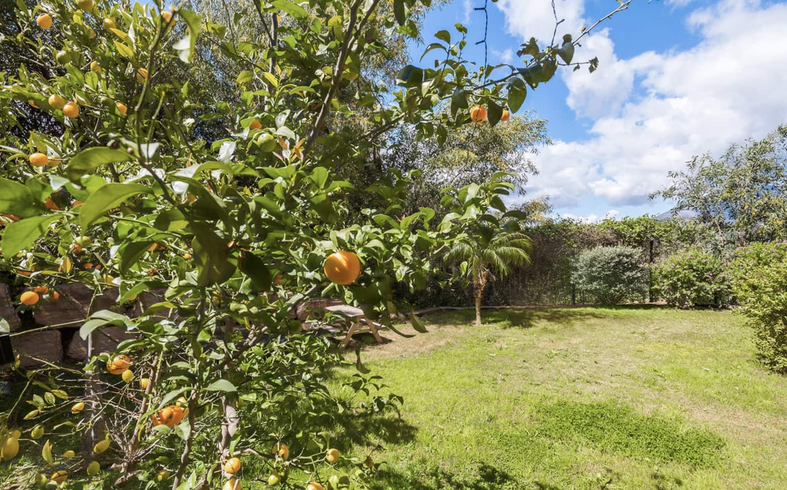 Apartamento de 3 habitaciones en Benahavís en venta con piscina garaje - 795.000 € (Ref: 9132314)