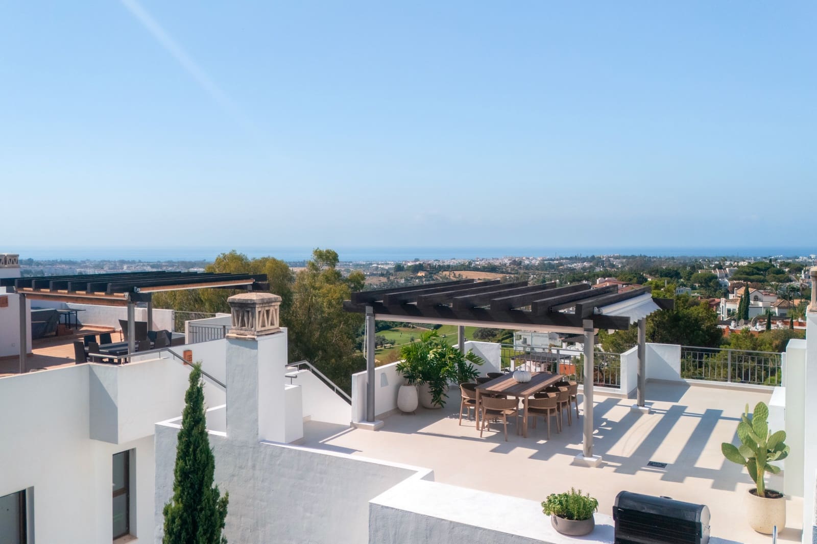 3 soveværelse Penthouse til salg i La Quinta med swimmingpool garage - € 1.495.000 (Ref: 9153881)