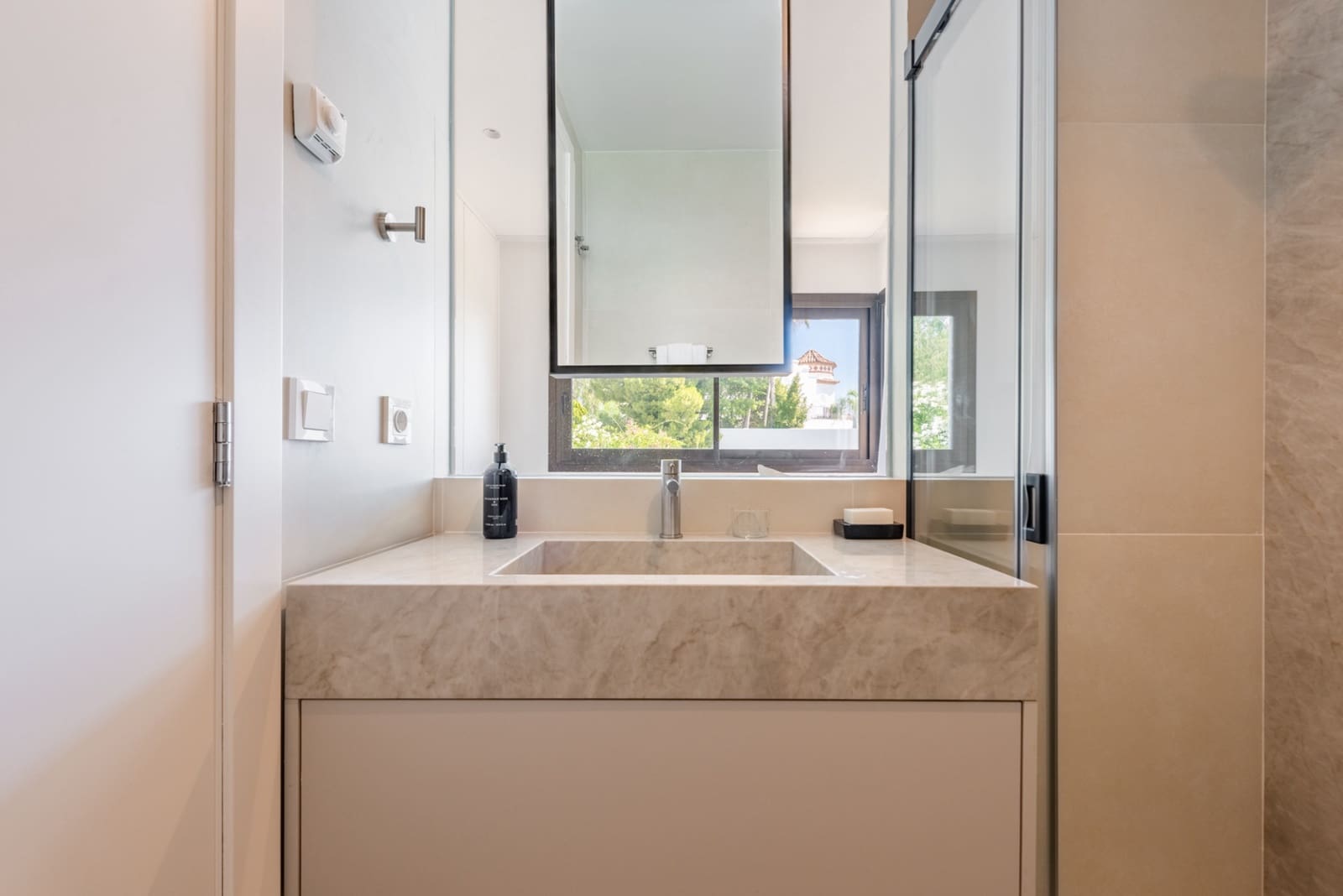 3 chambre Penthouse à vendre à La Quinta avec piscine garage - 1 495 000 € (Ref: 9153881)