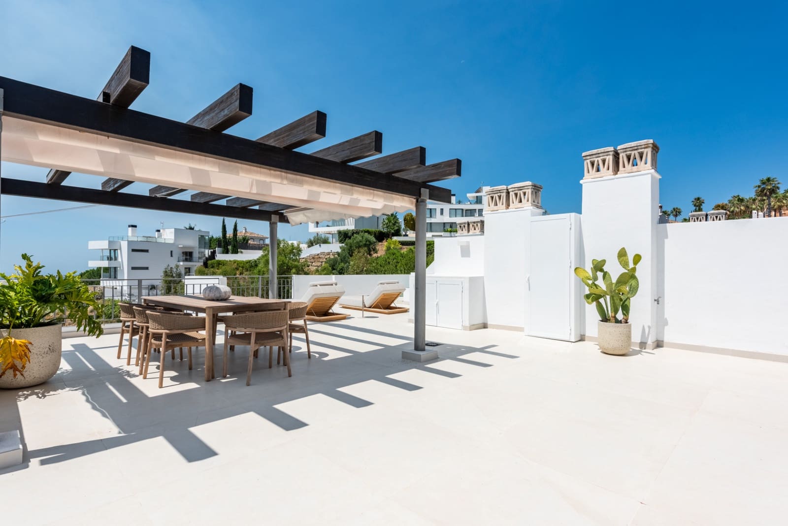 3 chambre Penthouse à vendre à La Quinta avec piscine garage - 1 495 000 € (Ref: 9153881)