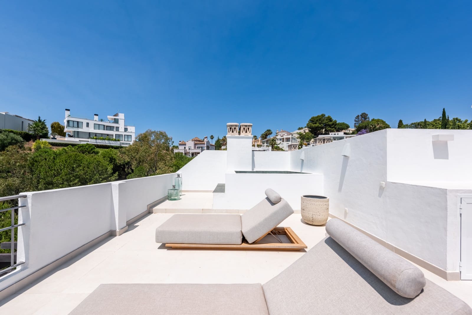3 chambre Penthouse à vendre à La Quinta avec piscine garage - 1 495 000 € (Ref: 9153881)