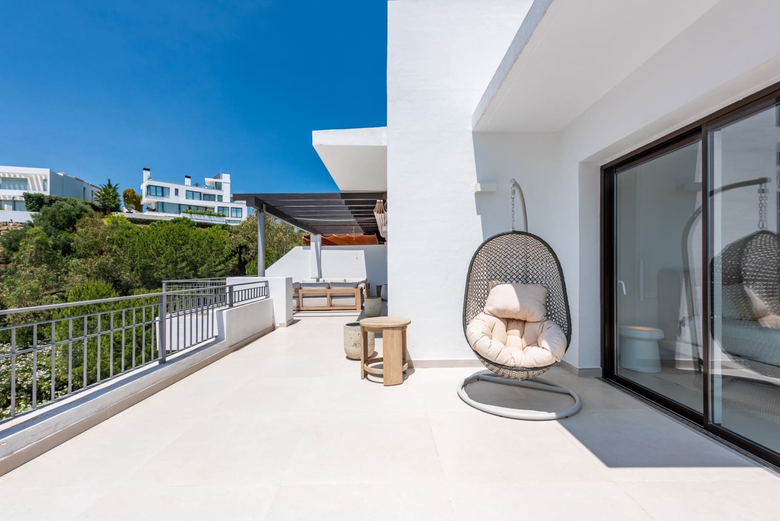 3 chambre Penthouse à vendre à La Quinta avec piscine garage - 1 495 000 € (Ref: 9153881)