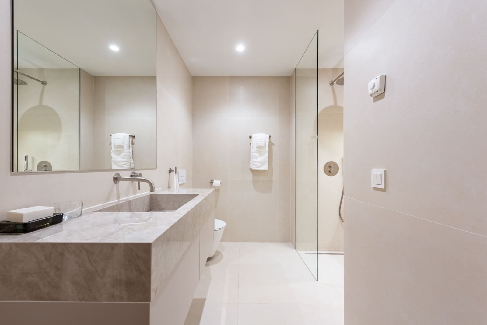 3 chambre Penthouse à vendre à La Quinta avec piscine garage - 1 495 000 € (Ref: 9153881)