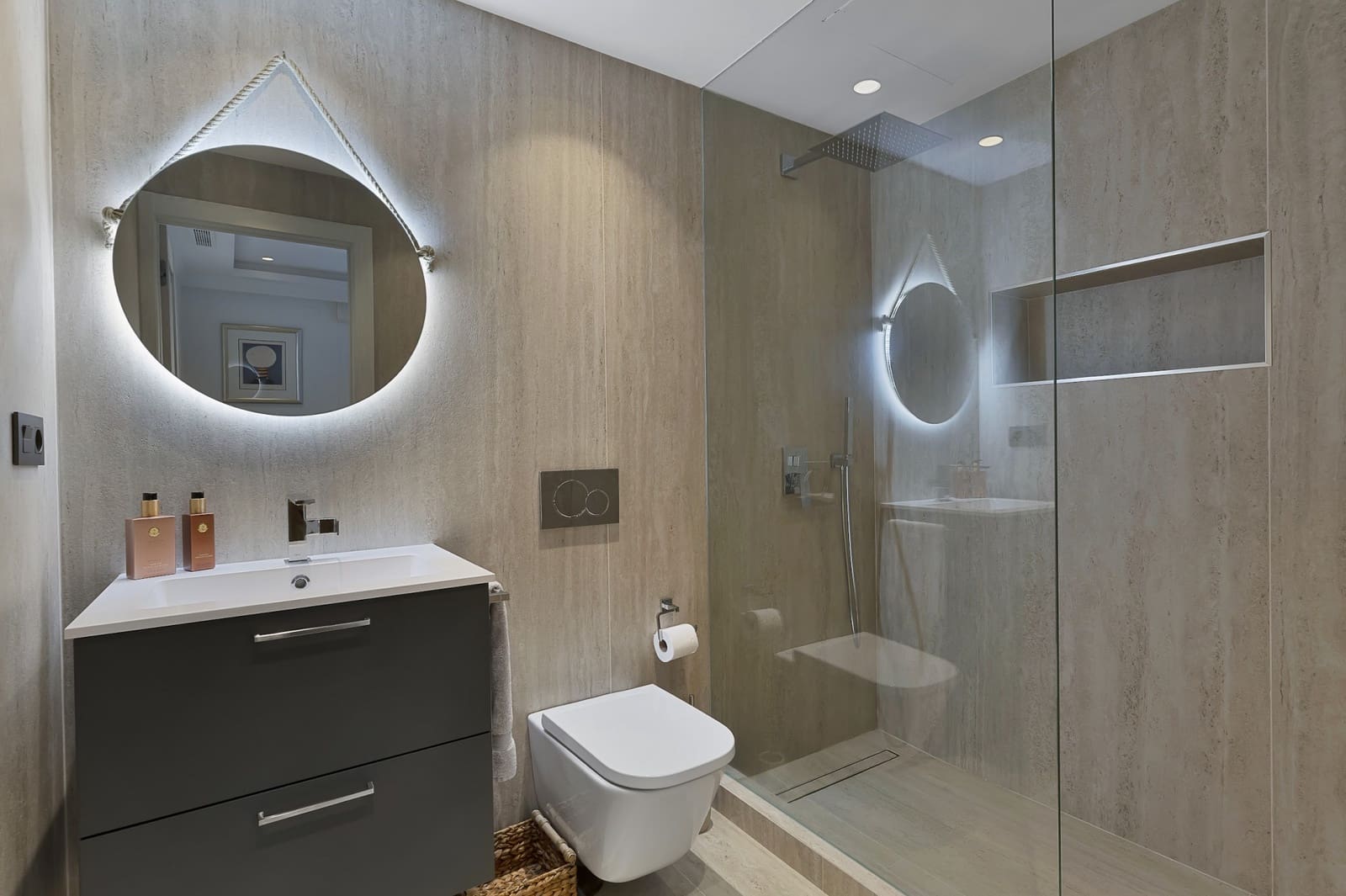 5 soveværelse Villa til salg i Guadalmina med swimmingpool garage - € 1.795.000 (Ref: 9159423)