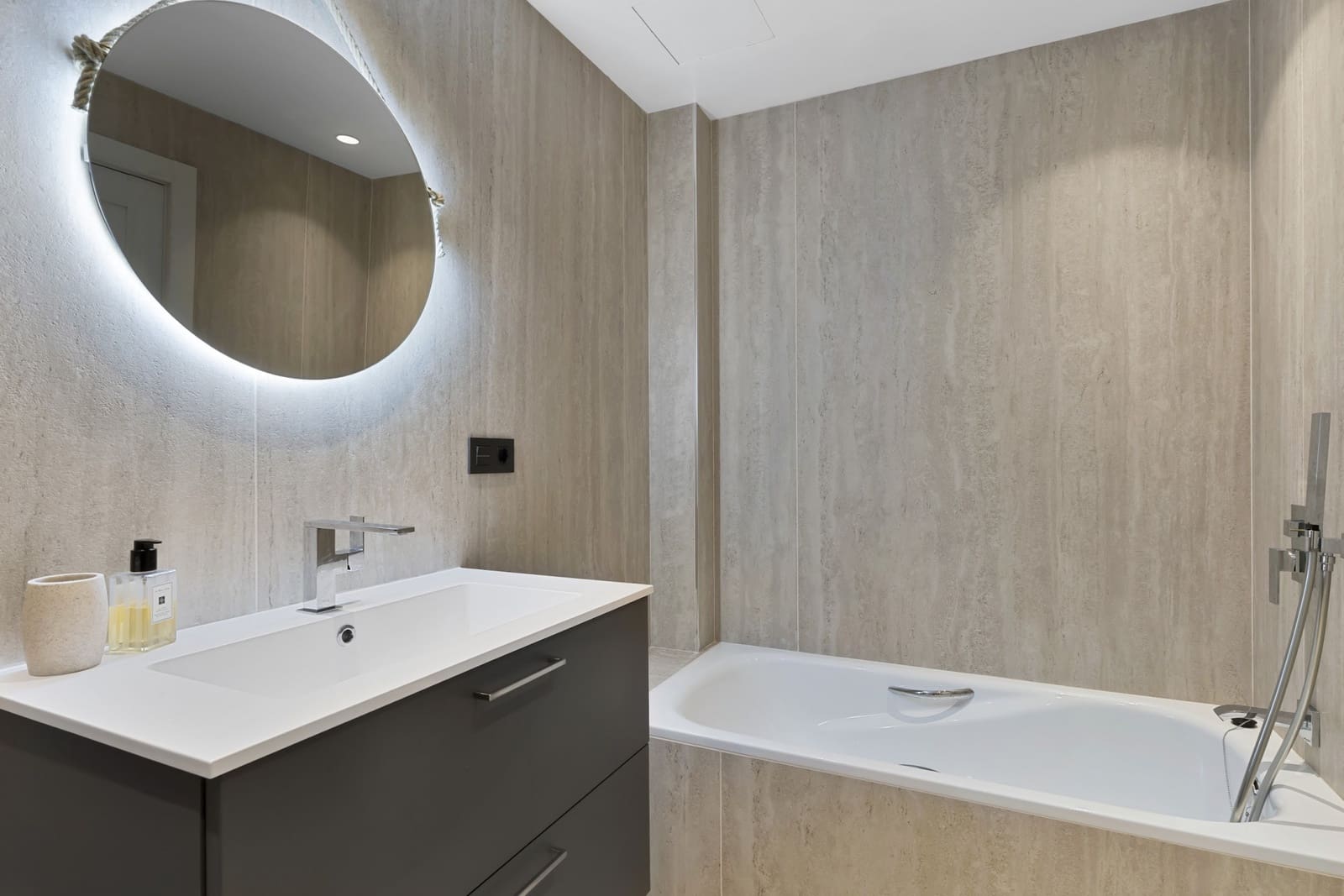 5 soveværelse Villa til salg i Guadalmina med swimmingpool garage - € 1.795.000 (Ref: 9159423)