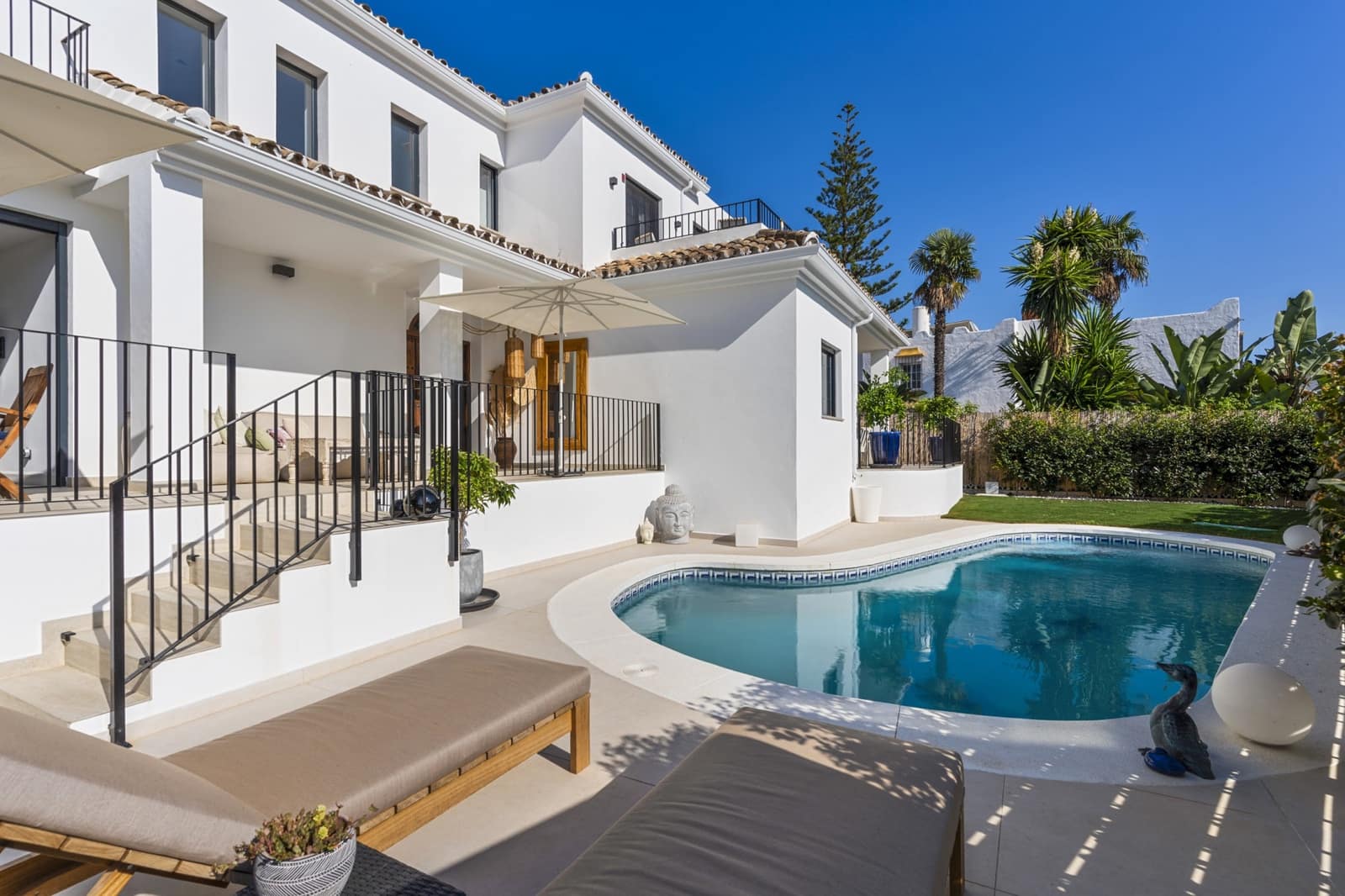 5 soveværelse Villa til salg i Guadalmina med swimmingpool garage - € 1.795.000 (Ref: 9159423)