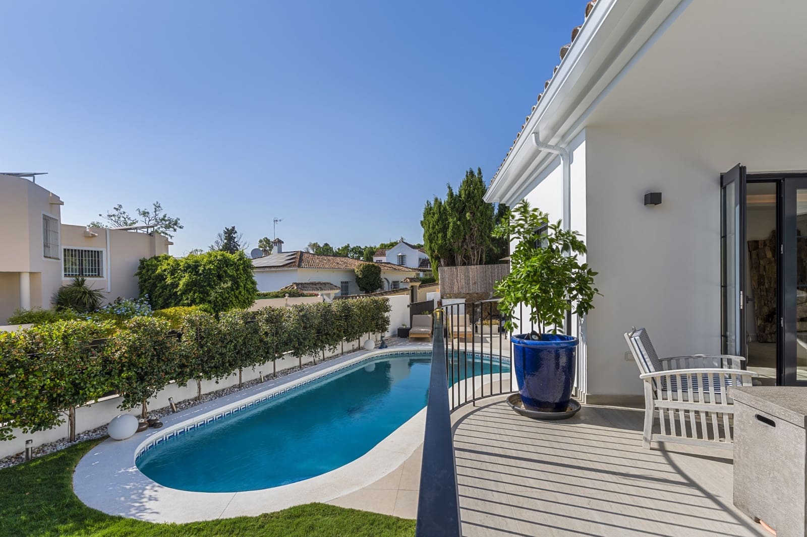 5 soveværelse Villa til salg i Guadalmina med swimmingpool garage - € 1.795.000 (Ref: 9159423)