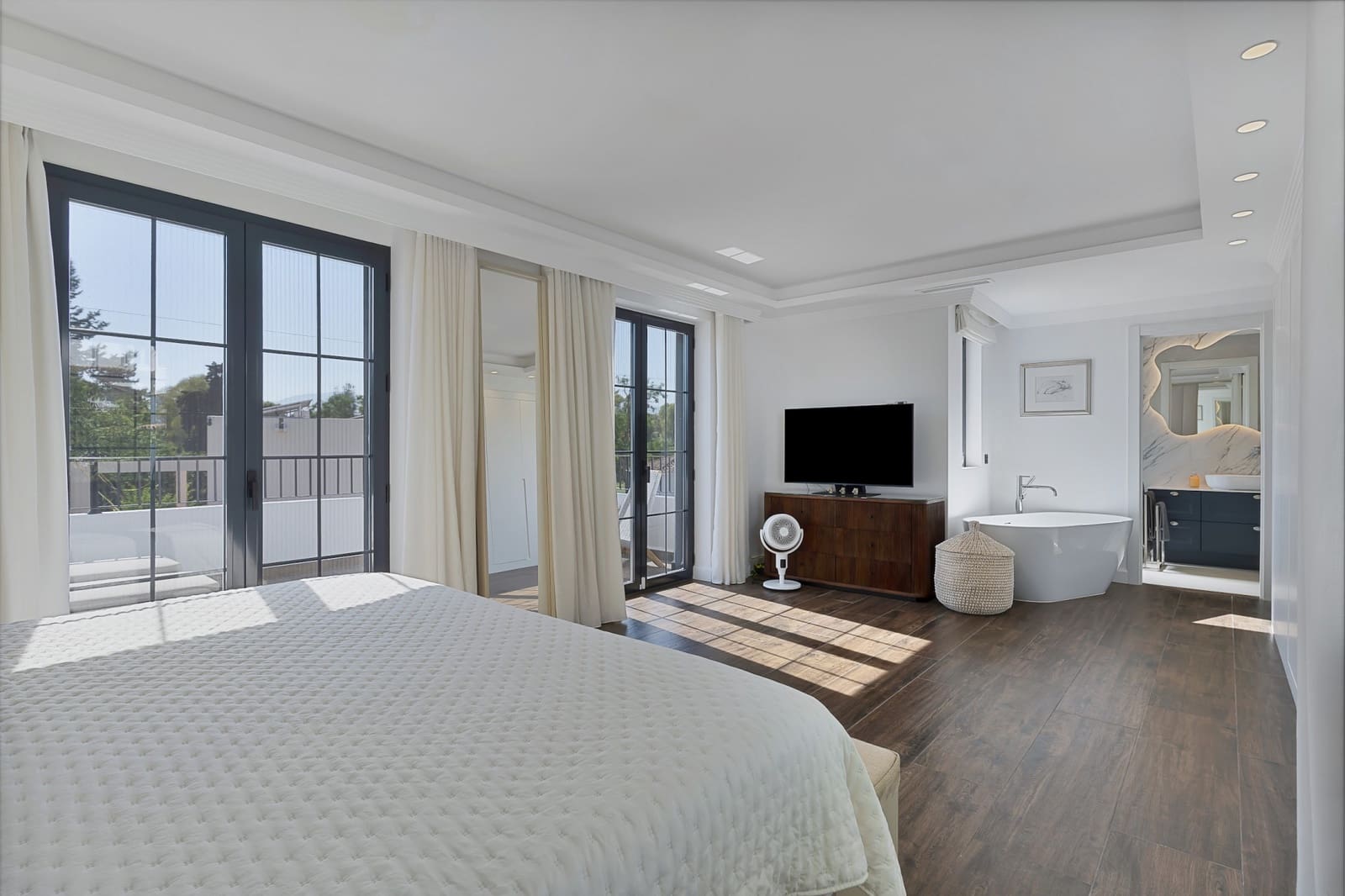 5 soveværelse Villa til salg i Guadalmina med swimmingpool garage - € 1.795.000 (Ref: 9159423)