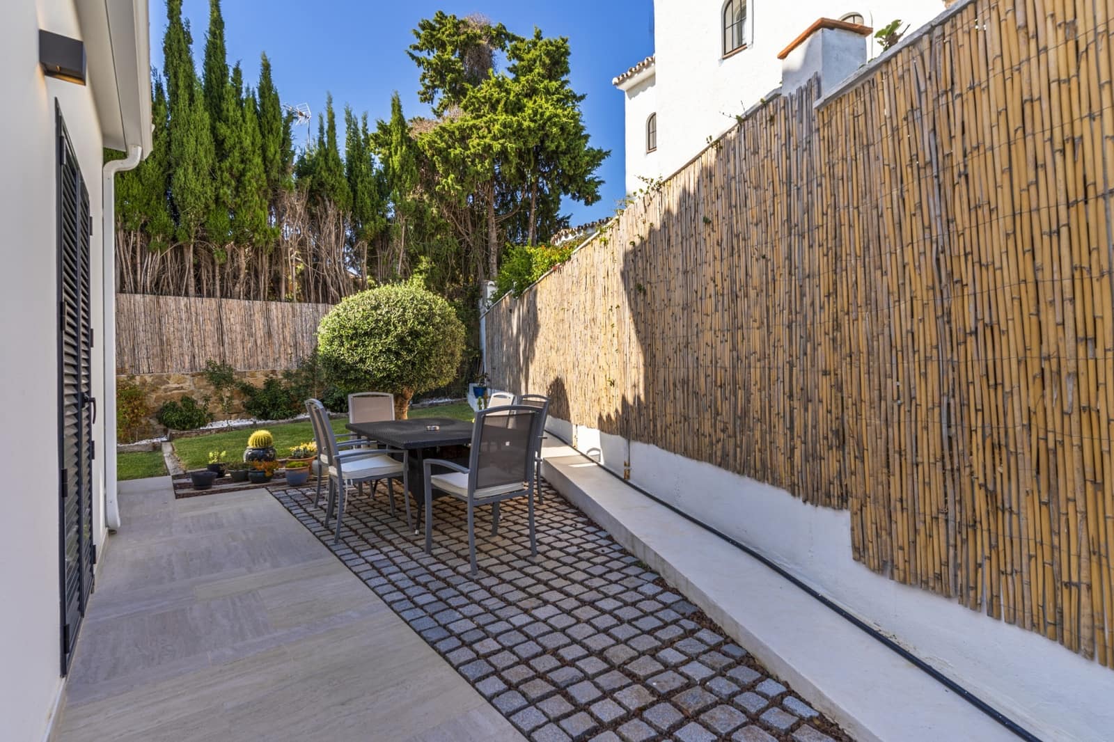 5 soveværelse Villa til salg i Guadalmina med swimmingpool garage - € 1.795.000 (Ref: 9159423)