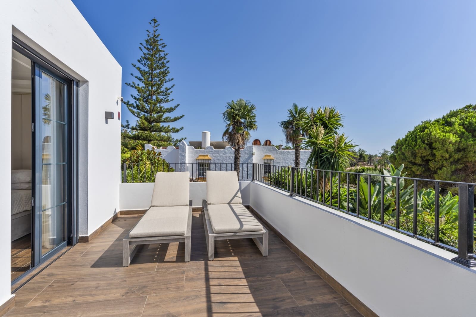 5 soveværelse Villa til salg i Guadalmina med swimmingpool garage - € 1.795.000 (Ref: 9159423)