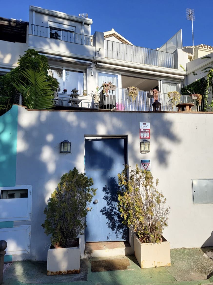 4 slaapkamer Huis te koop in Guadalmina met garage - € 860.000 (Ref: 9165735)