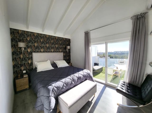 4 soverom Hus til salgs i Guadalmina Alta, Marbella med garasje - € 860 000 (Ref: 9165735)