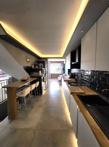 4 soverom Hus til salgs i Guadalmina Alta, Marbella med garasje - € 860 000 (Ref: 9165735)