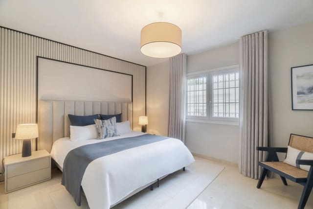 Casa de 2 habitaciones en Nueva Andalucia, Marbella en venta con piscina garaje - 765.000 € (Ref: 9165737)