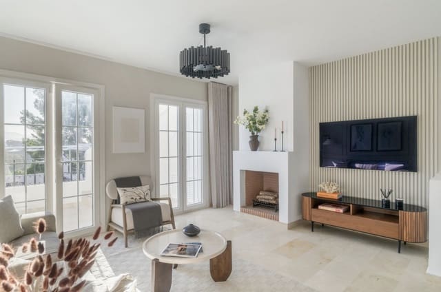 Casa de 2 habitaciones en Nueva Andalucia, Marbella en venta con piscina garaje - 765.000 € (Ref: 9165737)