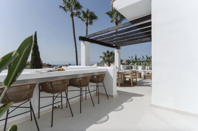 3 sovrum Takvåning till salu i Nueva Andalucia, Marbella med pool garage - 1 795 000 € (Ref: 9171385)