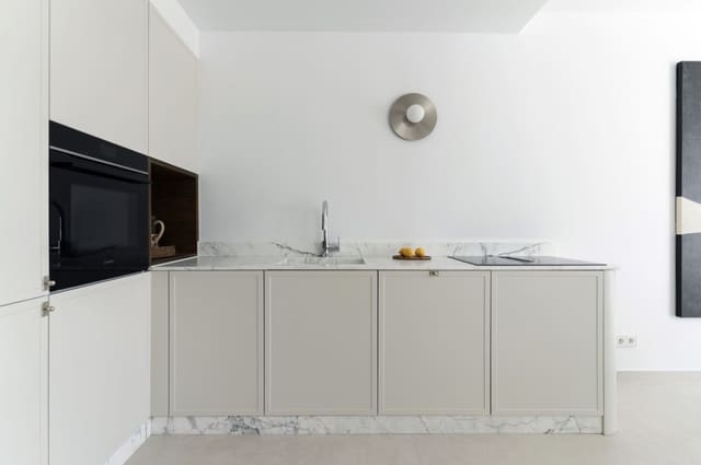 3 makuuhuone Kattohuoneisto myytävänä paikassa Nueva Andalucia, Marbella mukana uima-altaan 
autotalli - 1 795 000 € (Ref: 9171386)