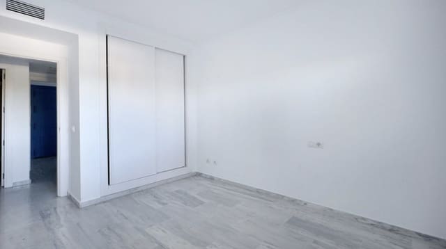 2 soverom Leilighet til salgs i Nueva Andalucia, Marbella med svømmebasseng garasje - € 365 000 (Ref: 9171389)