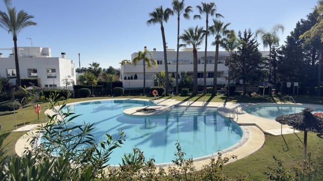 2 soverom Leilighet til salgs i Nueva Andalucia, Marbella med svømmebasseng garasje - € 365 000 (Ref: 9171389)