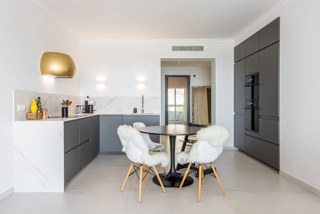 3 soveværelse Lejlighed til salg i La Quinta, Benahavís med swimmingpool garage - € 649.000 (Ref: 9191030)