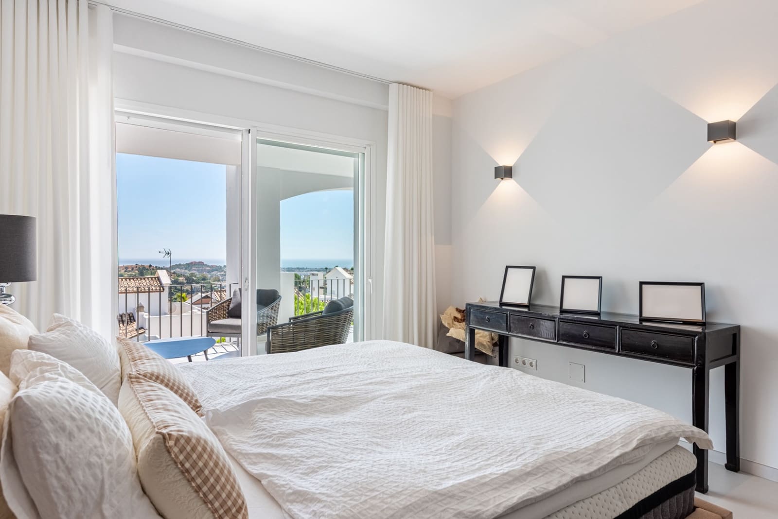 3 soveværelse Lejlighed til salg i La Quinta med swimmingpool garage - € 649.000 (Ref: 9191030)