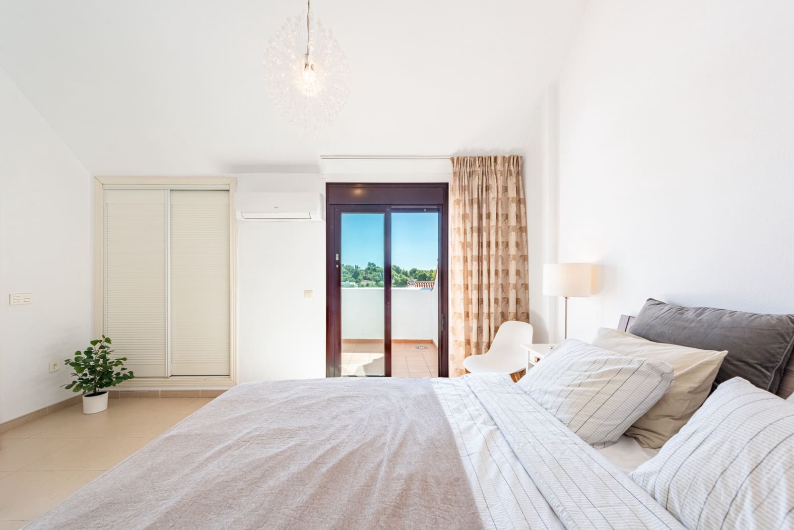 2 quarto Penthouse para venda em Marbella com piscina garagem - 539 000 € (Ref: 9197706)