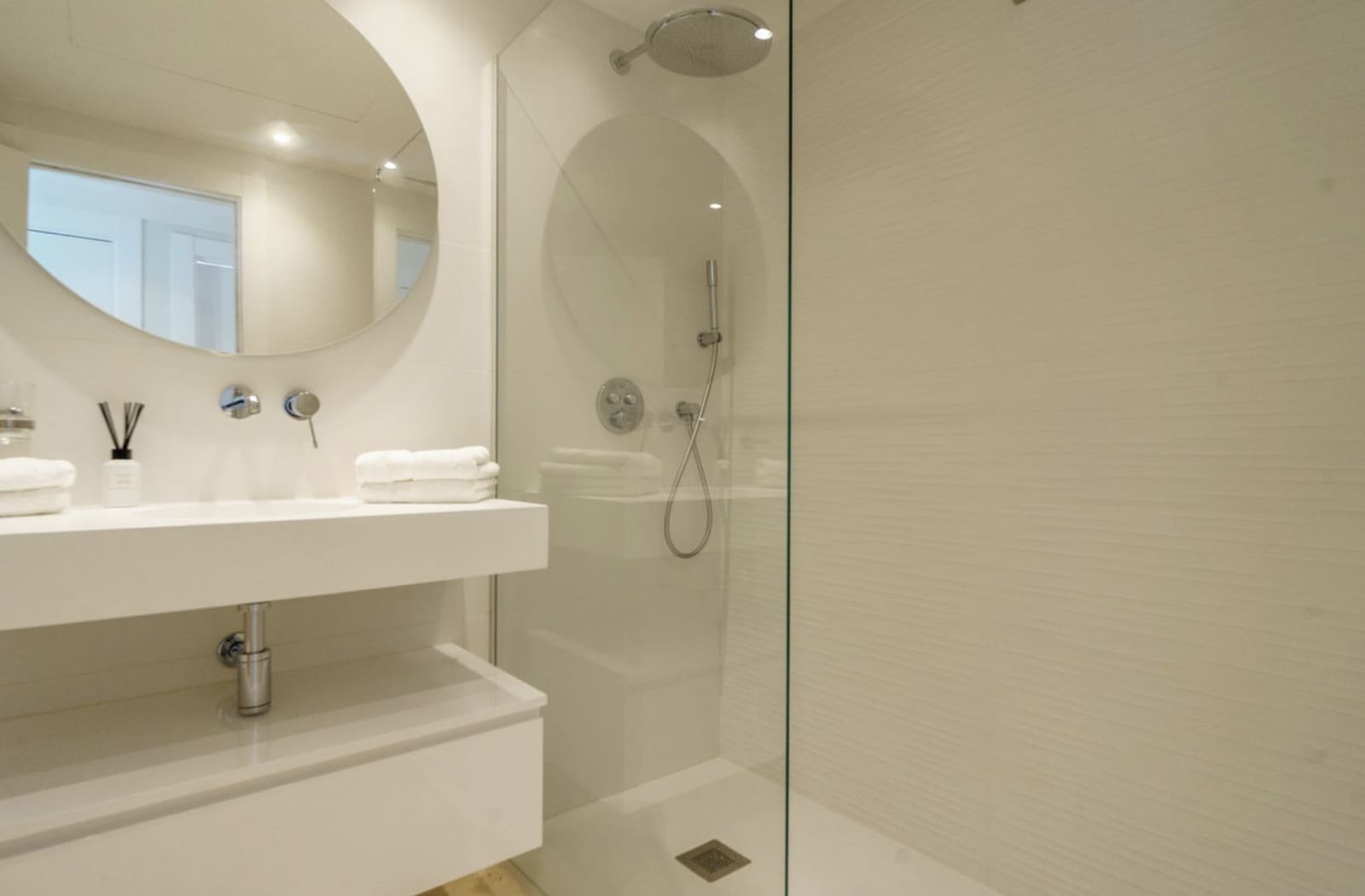 2 slaapkamer Appartement te koop in Benahavis met zwembad garage - € 489.000 (Ref: 9202403)