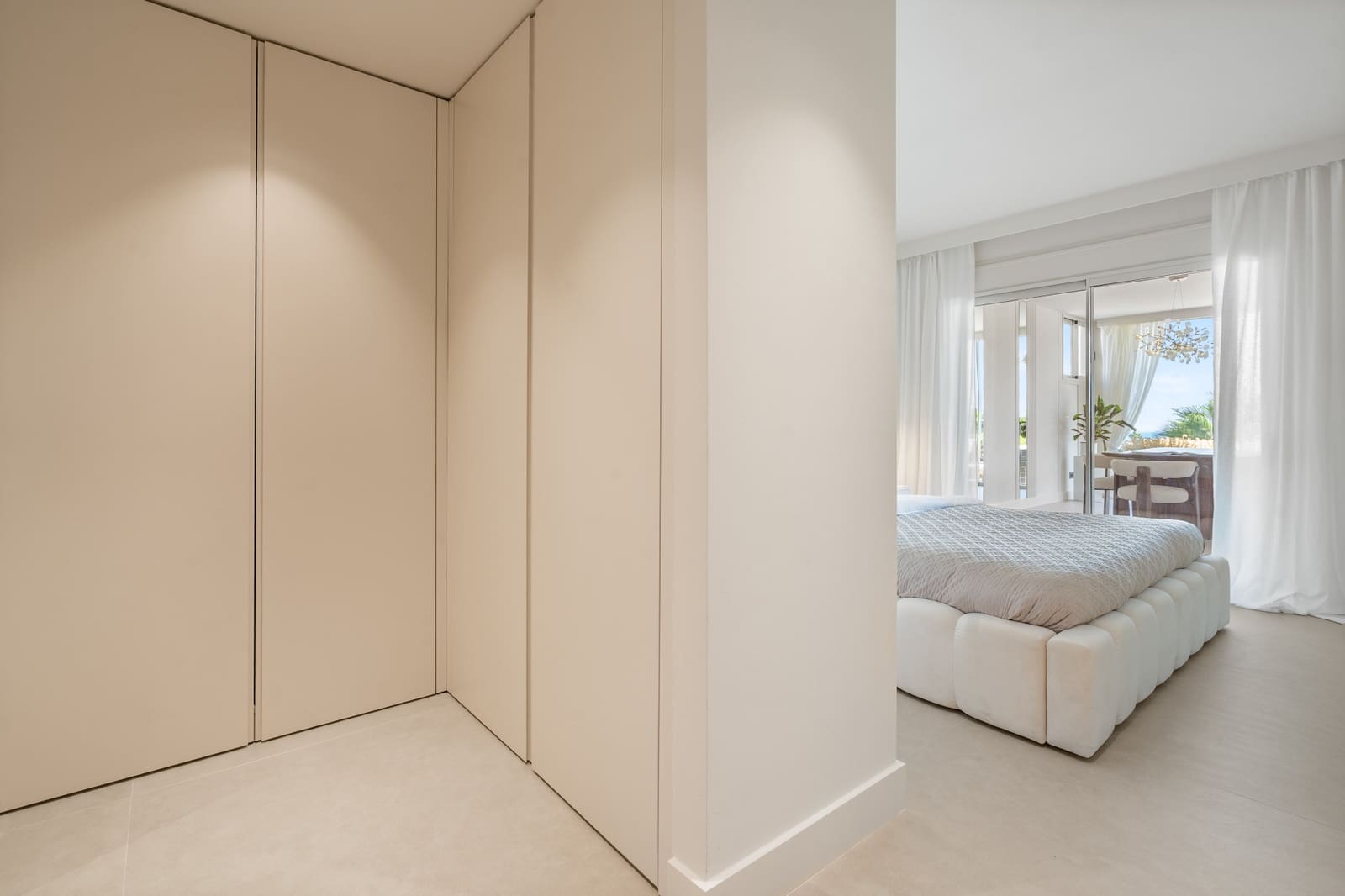 3 sovrum Lägenhet till salu i Nueva Andalucia med pool garage - 1 180 000 € (Ref: 9206413)