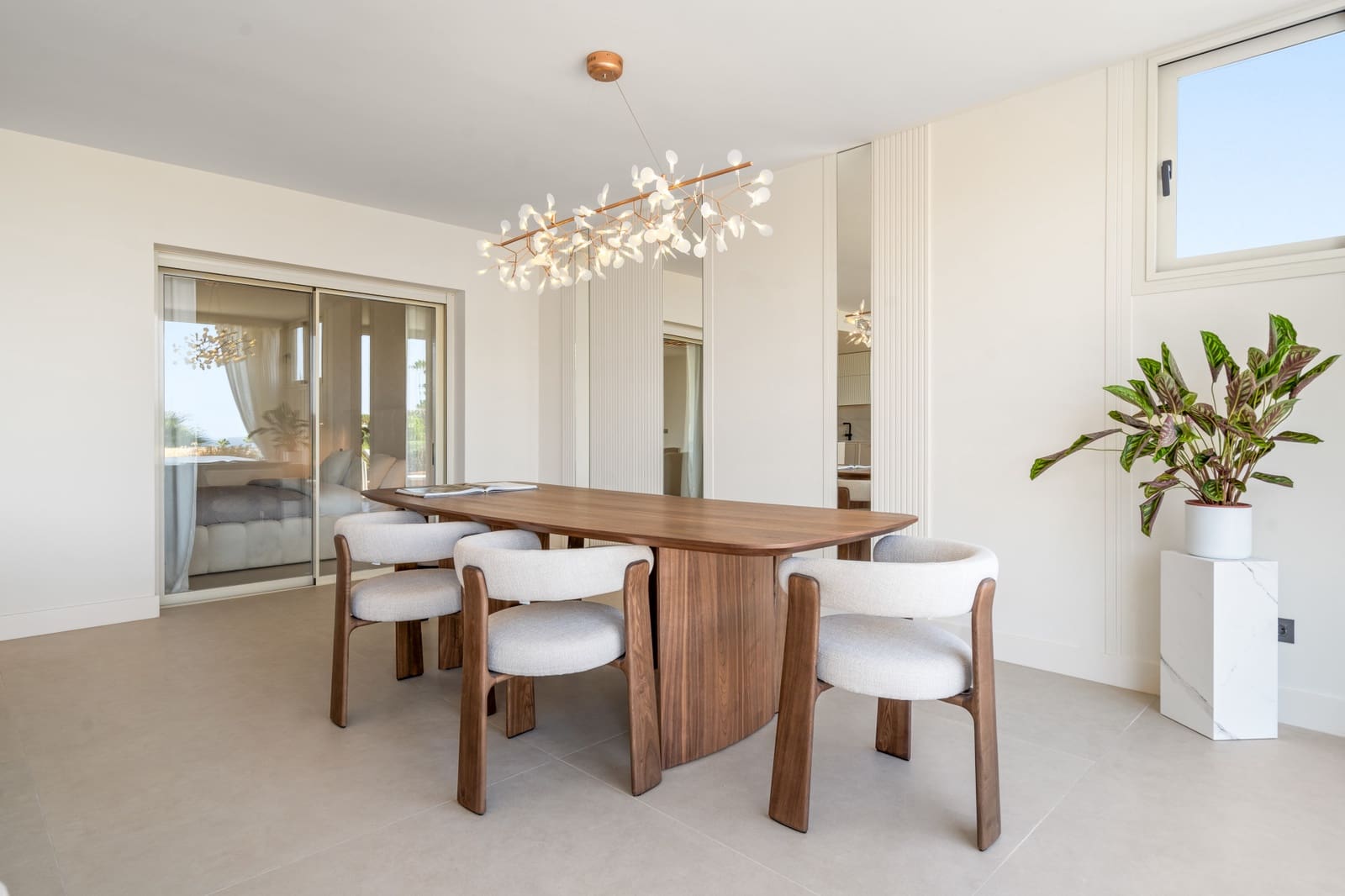 3 sovrum Lägenhet till salu i Nueva Andalucia med pool garage - 1 180 000 € (Ref: 9206413)