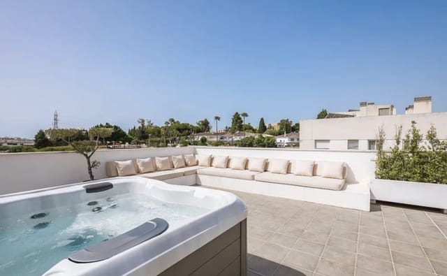 4 soverom Penthouse til salgs i San Pedro de Alcantara, Marbella med svømmebasseng garasje - € 949 000 (Ref: 9208271)