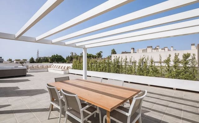 4 soverom Penthouse til salgs i San Pedro de Alcantara, Marbella med svømmebasseng garasje - € 949 000 (Ref: 9208271)