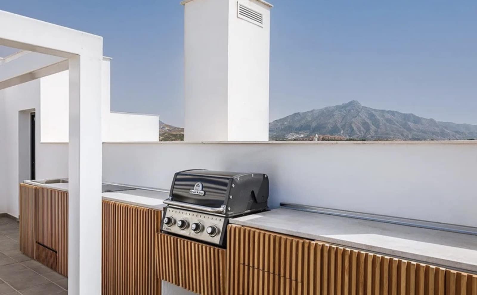 4 soverom Penthouse til salgs i San Pedro de Alcantara med svømmebasseng garasje - € 949 000 (Ref: 9208271)