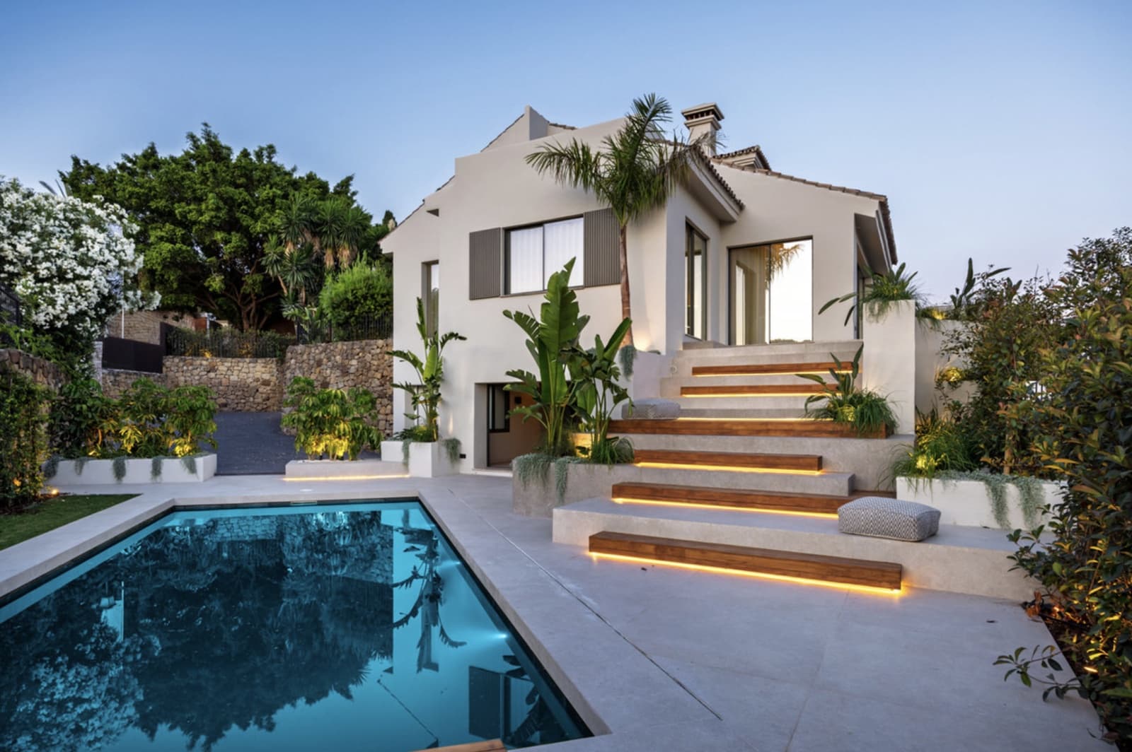 Chalet de 5 habitaciones en Nueva Andalucia en venta con piscina garaje - 4.695.000 € (Ref: 9215014)