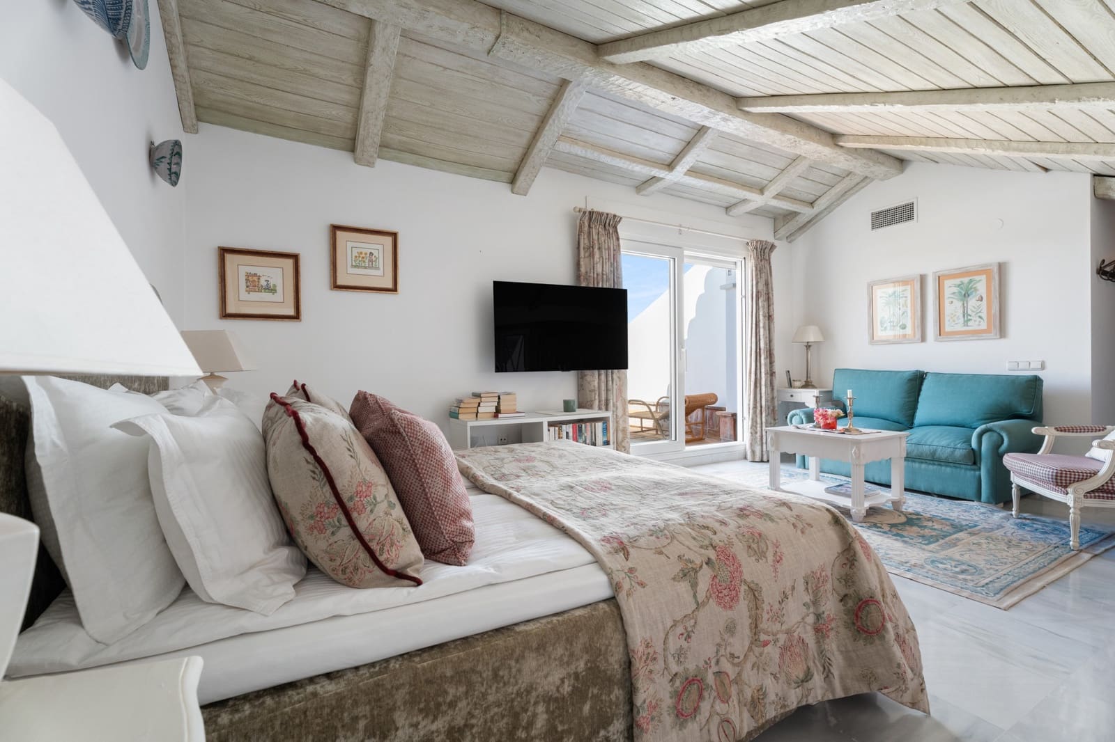 3 bedroom Penthouse for sale in Nueva Andalucia with pool garage - € 869,000 (Ref: 9215016)