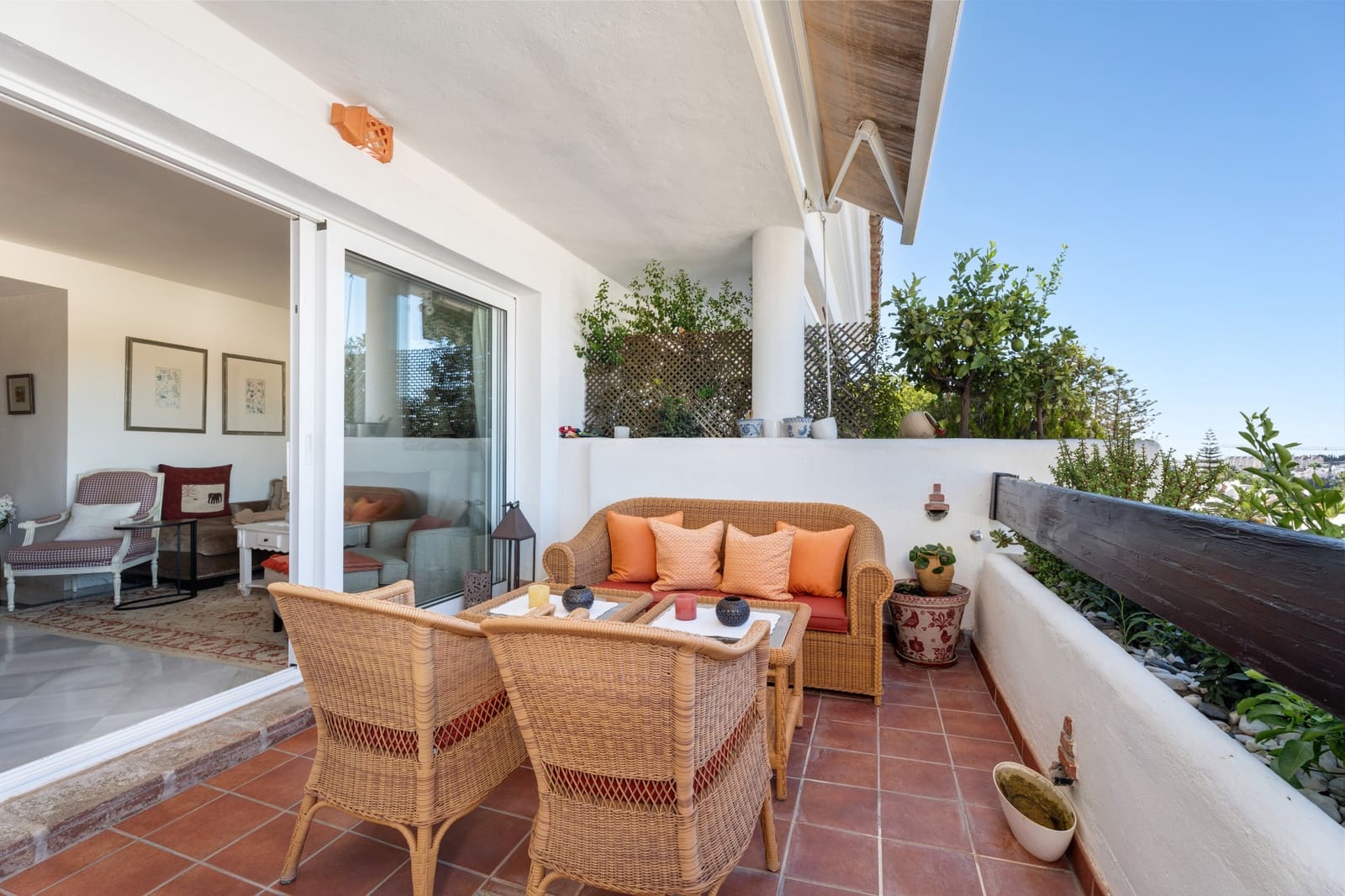 3 bedroom Penthouse for sale in Nueva Andalucia with pool garage - € 869,000 (Ref: 9215016)