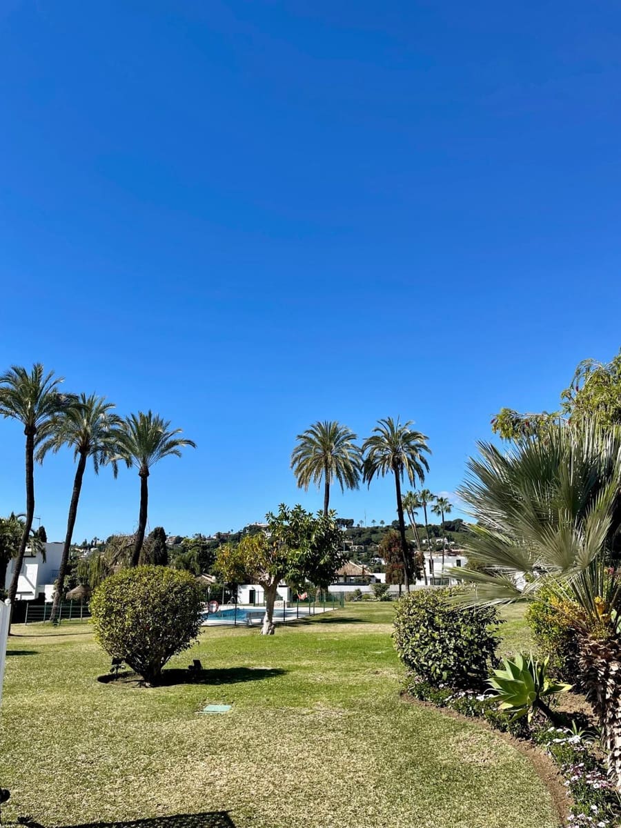 4 sovrum Hus till salu i Marbella med pool garage - 1 590 000 € (Ref: 9217326)