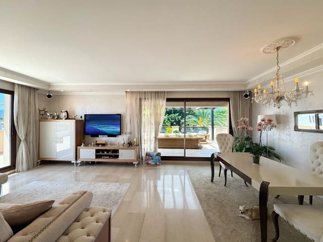 2 soveværelse Penthouse til salg i Marbella med swimmingpool garage - € 1.100.000 (Ref: 9226480)