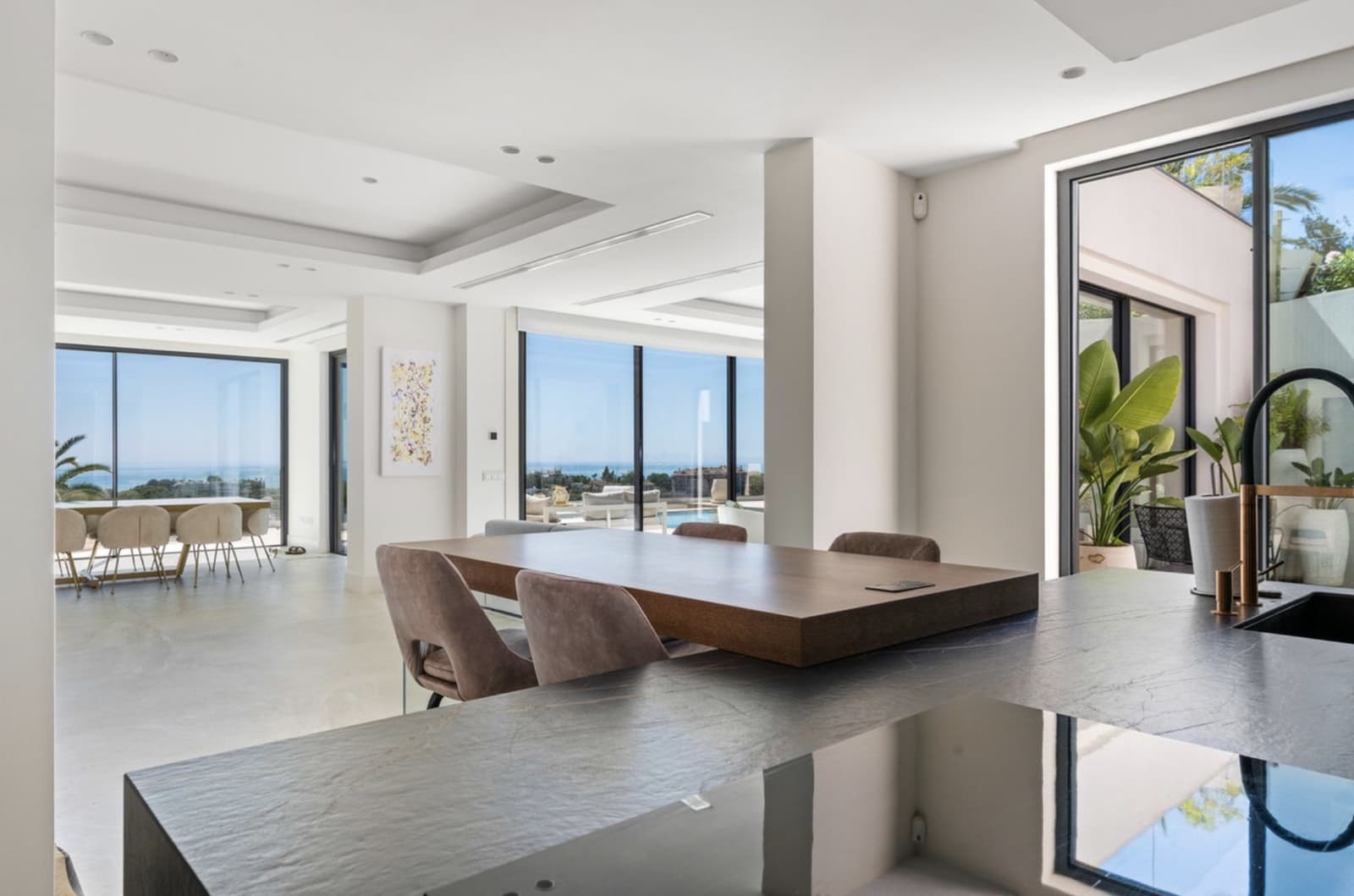 4 makuuhuone Huvila myytävänä paikassa Marbella mukana uima-altaan 
autotalli - 5 900 000 € (Ref: 9228477)