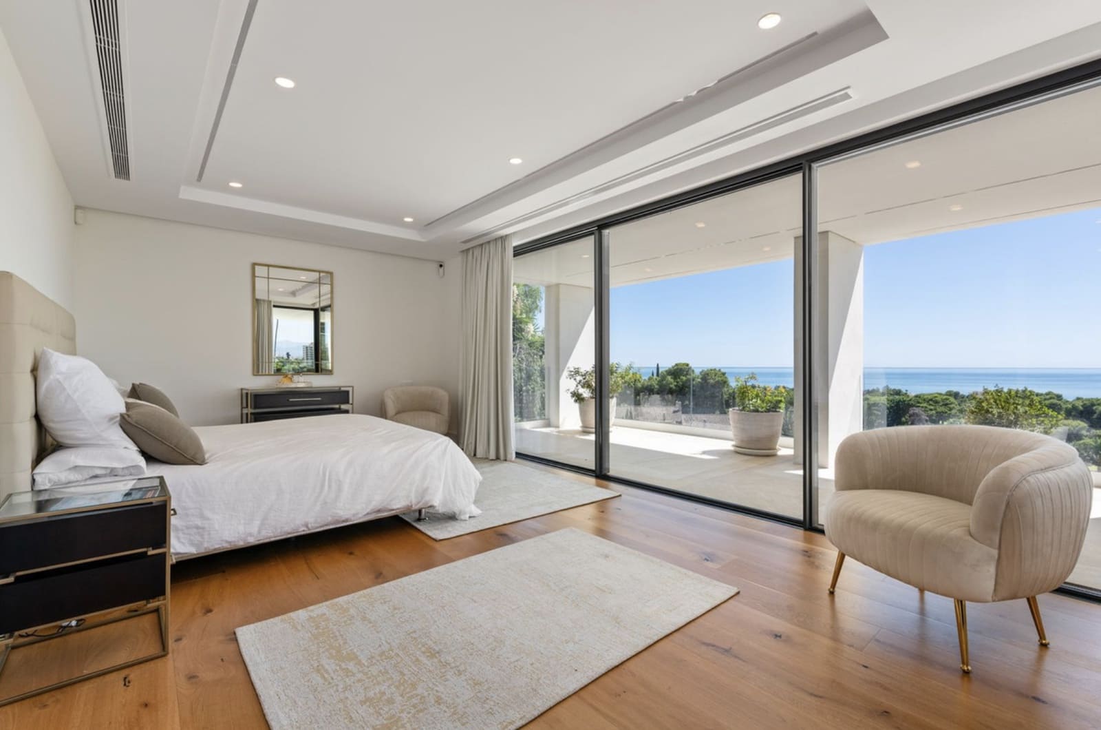 4 makuuhuone Huvila myytävänä paikassa Marbella mukana uima-altaan 
autotalli - 5 900 000 € (Ref: 9228477)