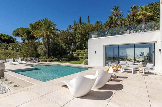 4 makuuhuone Huvila myytävänä paikassa Marbella mukana uima-altaan 
autotalli - 5 900 000 € (Ref: 9228477)